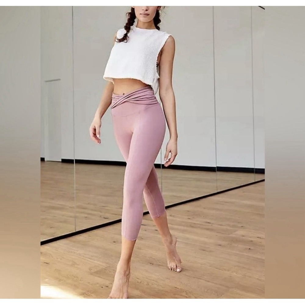 FP Movement Hang Ten Leggings Berry Crossover Large Ruched Cropped Yoga Pants